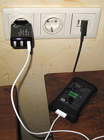The Exspect triple USB travel charger