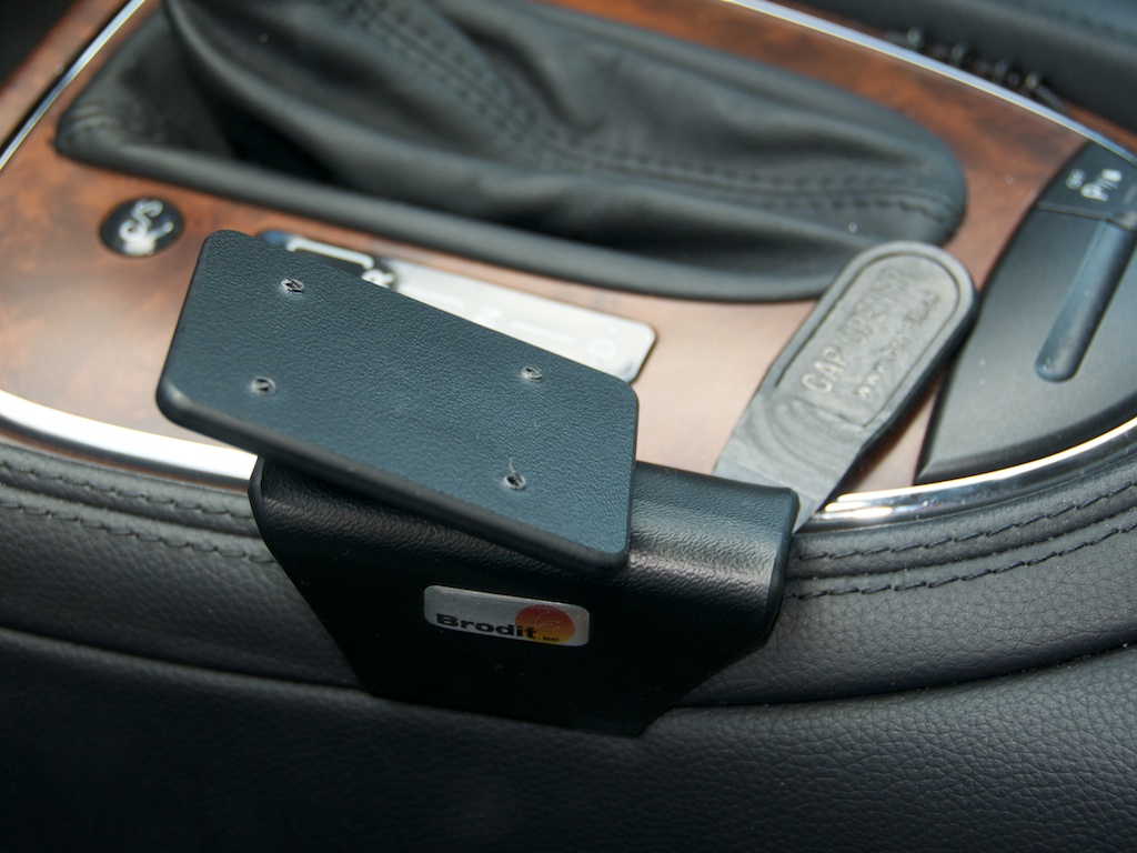 indre Envision århundrede Brodit iPhone 5 holder review